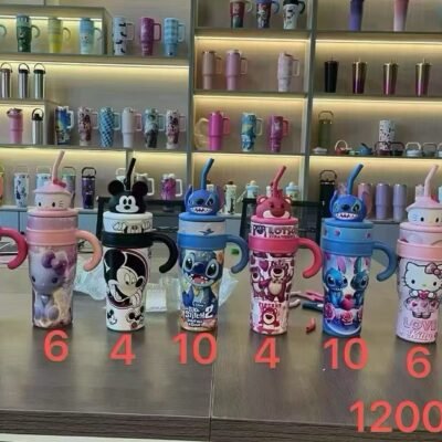 (Caixa Fechado 48peças) Garrafa Quencher 1200 ML com cabecinha Disney