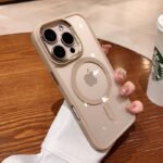 Capa Clear Transparente Borda Colorida MagSafe Metalizada na Câmera - Imagem 2