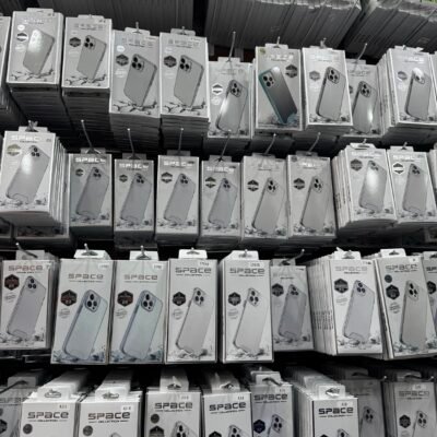 Pacote Space 25 pçs Transparente iPhone e Android Motorola 25*3.50=💰 87,5
