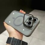 Capa Premium Borda Colorida Magsafe com Suporte na Camera e Película de Lente - Imagem 4