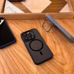 Capa Premium Borda Colorida Magsafe com Suporte na Camera e Película de Lente - Imagem 3