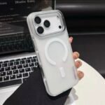 Capa Premium Fosca Barra Linha 17 MagSafe com Suporte na Câmera e Película de Lente - Imagem 5