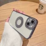 Capa Strass Mostra Logo Câmera Fechada - Imagem 3