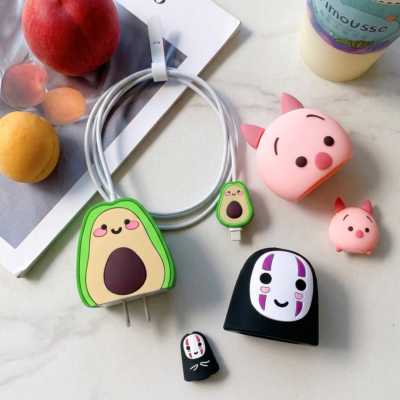 Protetor de Carregador Personagem Fonte e Cabo