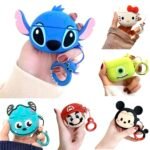 Capa de Fone Personagem Silicone com Gancho - Imagem 3