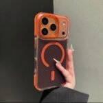 Capa Premium Listras Fosca MagSafe com Suporte na Câmera e Película de Lente - Imagem 11