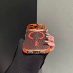 Capa Premium Listras Fosca MagSafe com Suporte na Câmera e Película de Lente - Imagem 10